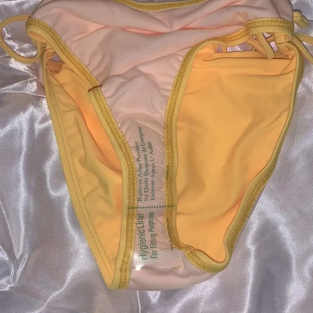 FASHION‎ NOVA Island Girl Bikini. Yellow. Large.